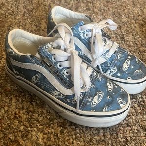 Blue solar system Kids Vans